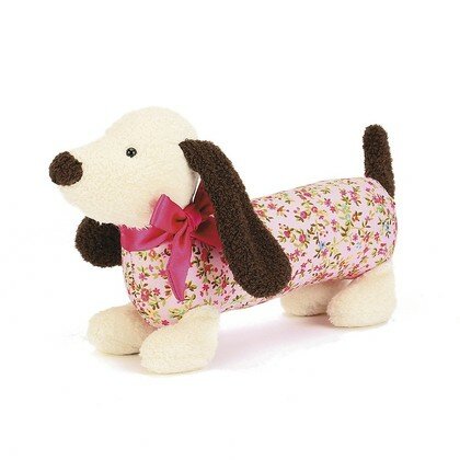 Dainty Cream Dog